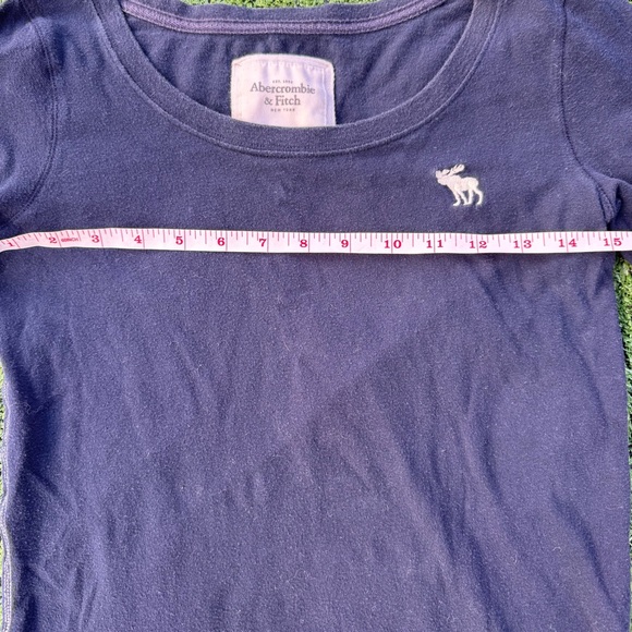 Abercrombie & Fitch Dark Blue Long Sleeve Tee, Size Medium - Picture 5 of 10